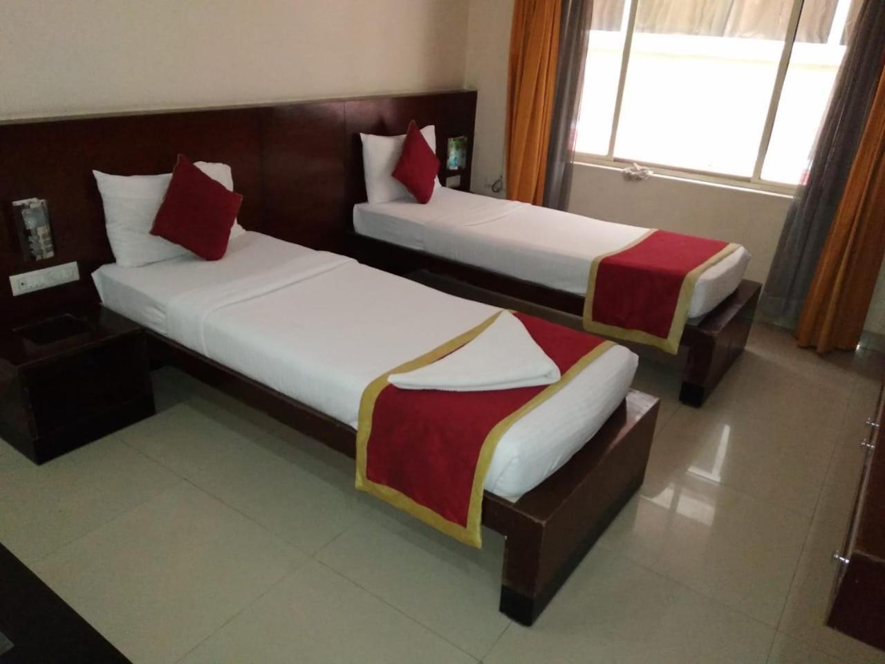 Hotel Vandematharam Bangalore Exteriör bild